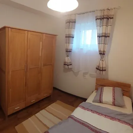 Nora Vendeghaz Hévíz